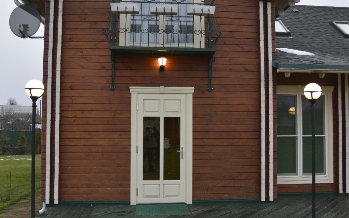 Установка деревянных окон под ключ